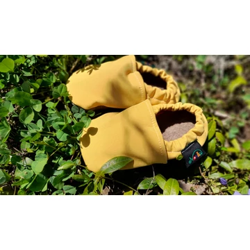Puhatalpú cipő mustár 15 cm