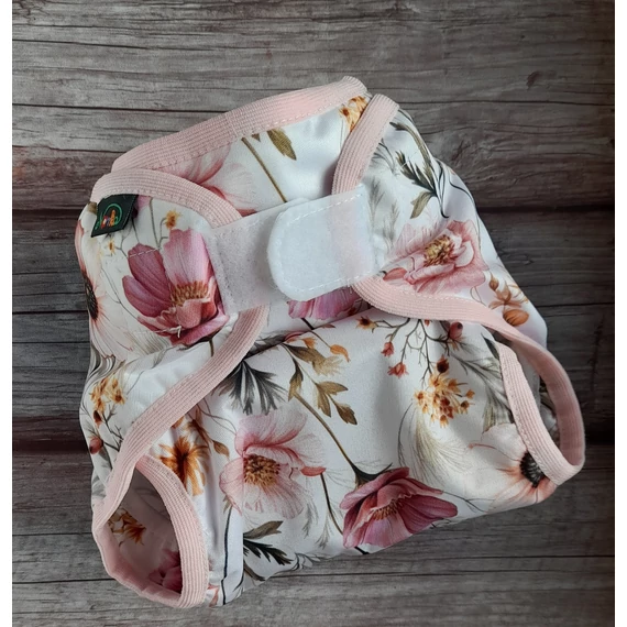 PUL pelenka külső virágos (One size 6-16 kg-ig)